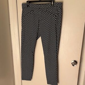 Black and White Skinny Pants